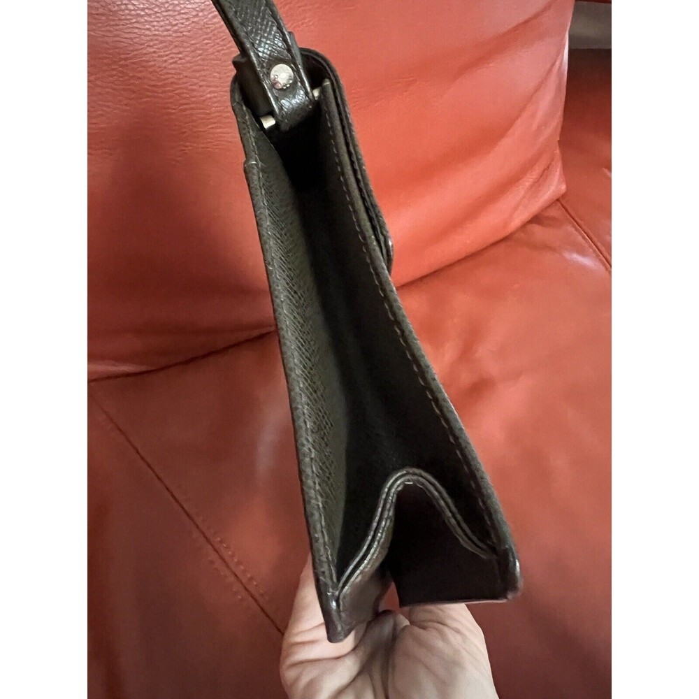 Louis Vuitton Taiga dark Brown Leather Clutch  Condition AB‎ date Code 0094 - Picture 13 of 14